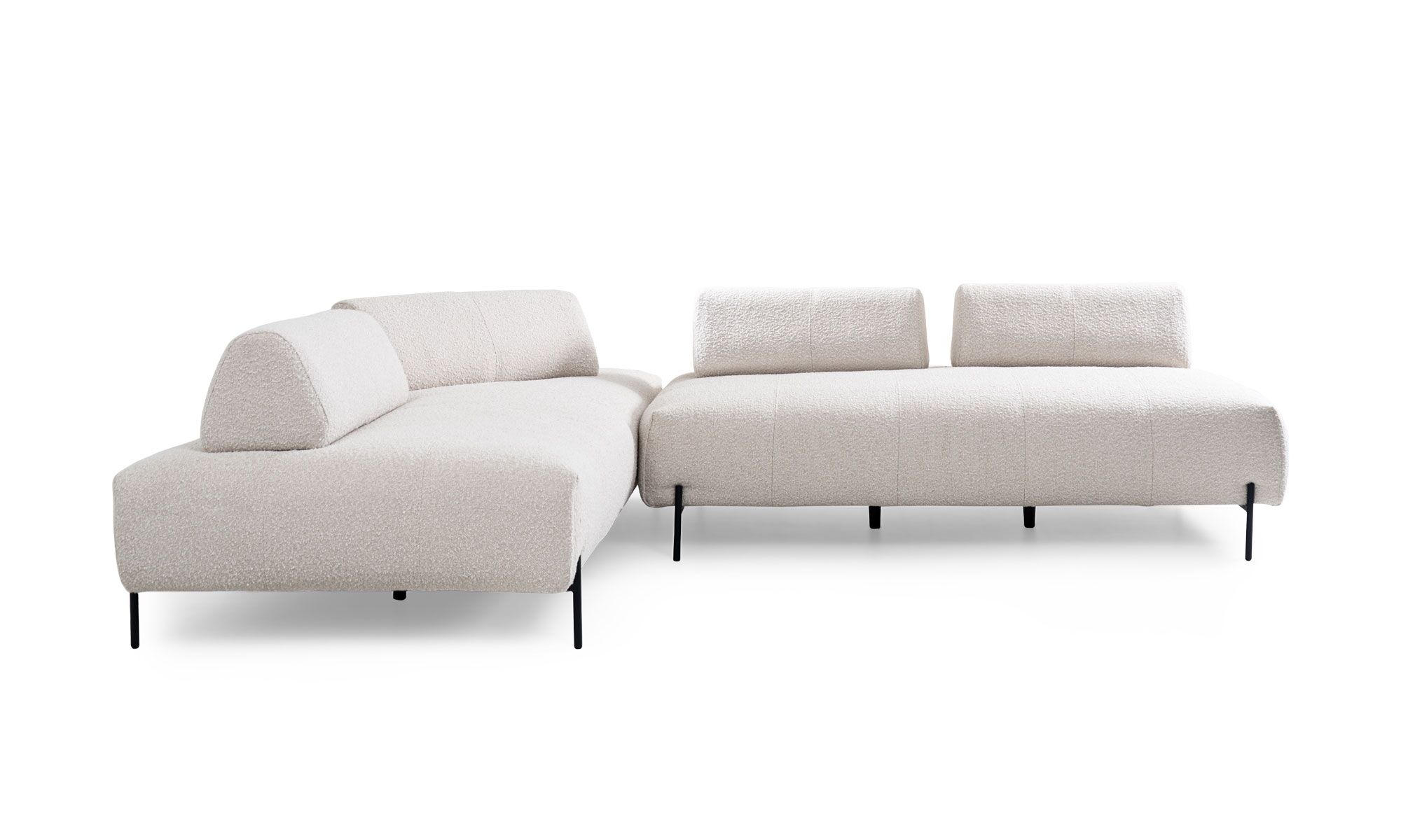 frente. L PRAGA Vista frontal de la Sala en L Praga de la marca Aristas. Un diseƱo elegante de lĆneas limpias, con asientos amplios, tapizado suave y patas metĆ”licas delgadas.