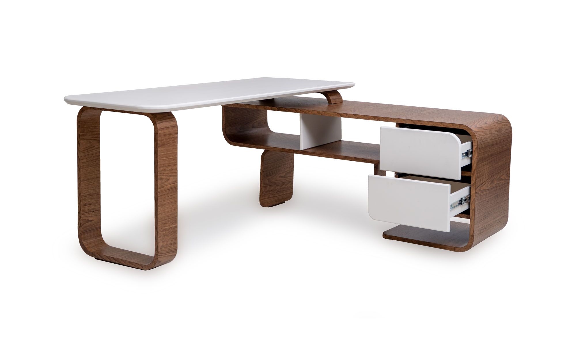 3,4-cajones-afuera nordico Escritorio Madrid en L con tapa sólida de la marca Aristas visto en perspectiva diagonal. Un diseño en forma de "L" que presenta dos cajones con puertas en el color Blanco y superficies con acabados en madera.