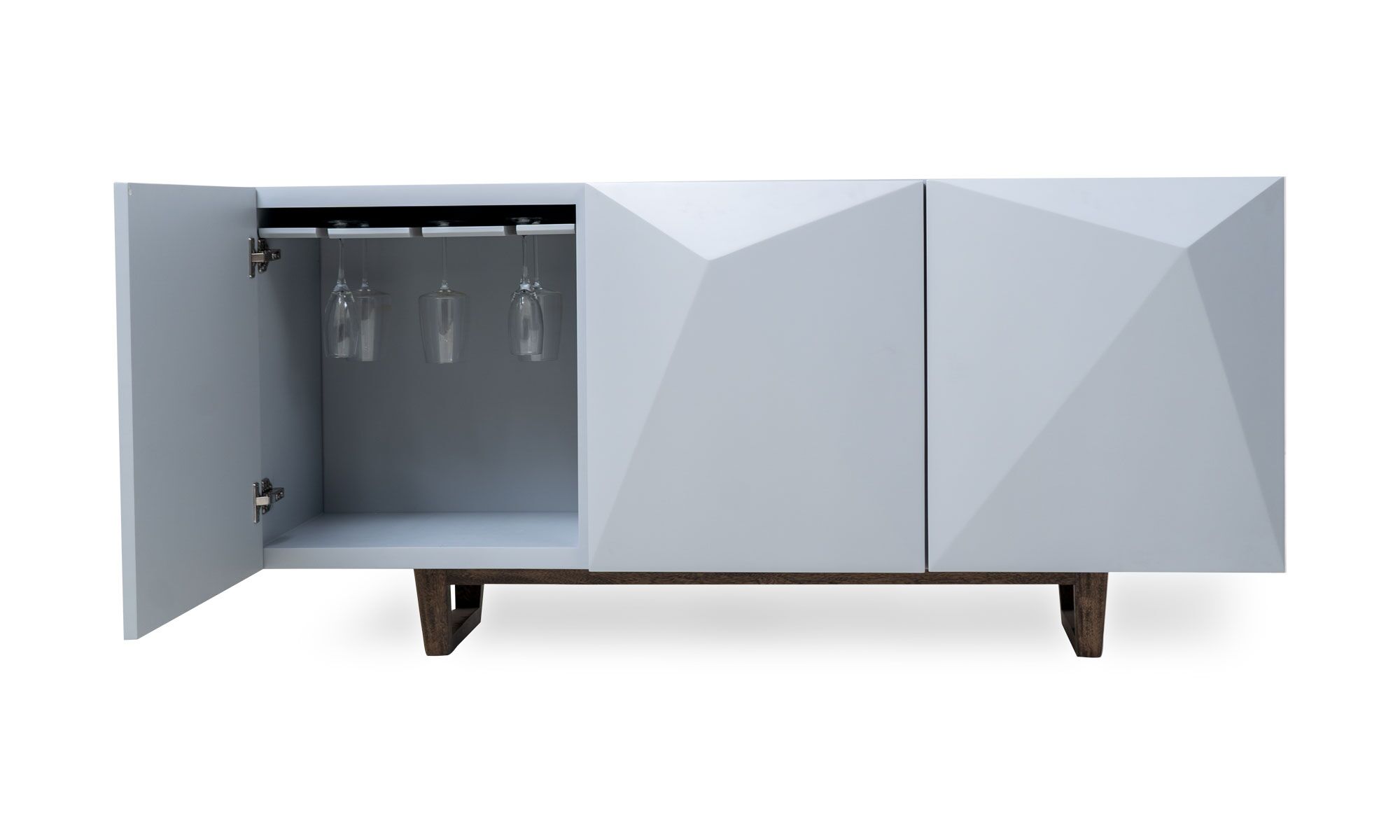 frente-puerta-dewrecha-abierta Vista frontal del Aparador Versalles Sólido de Aristas. Destaca por su diseño elegante en roble europeo. Cuenta con cajones amplios de color Blanco y una base discreta en madera color Olmo.