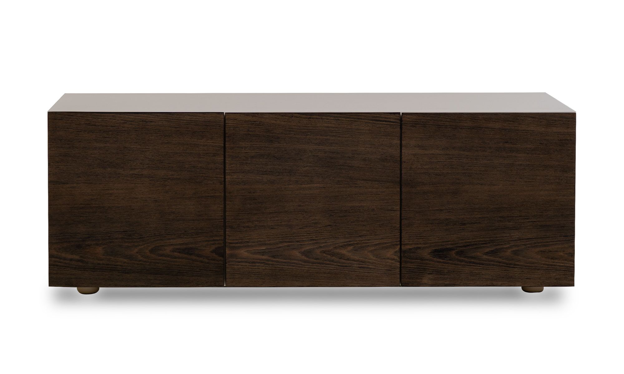 frente-dos-puertas-laterales--izq-abiertas Vista frontal del Aparador Parson con puertas en roble 120 de la marca Aristas. Presenta un diseño elegante y contemporáneo, con un acabado en roble europeo. Las puertas, de líneas rectas y limpias, se abren para revelar un amplio espacio de almacenamiento.