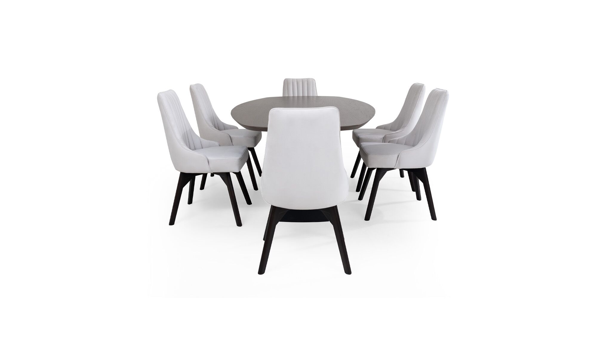 LAdo NIZA-FLORENCIA Vista lateral de la Mesa de Comedor Niza con 6 sillas Florencia de la marca Aristas. La mesa presenta un diseño elegante, con una superficie amplia y ovalada en madera. Las sillas, con un estilo moderno y tapizado suave, aportan sofisticación al conjunto.