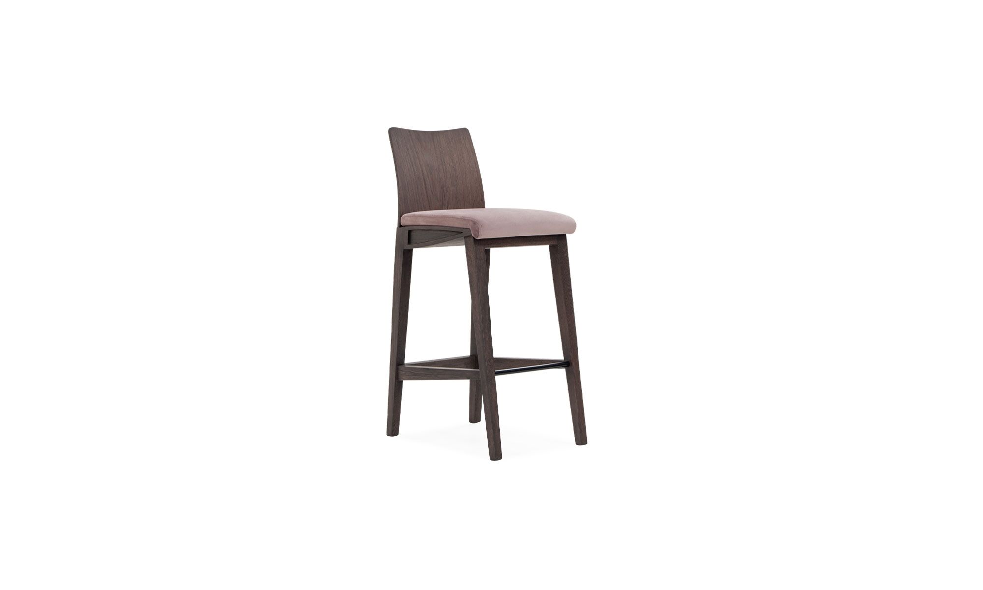 2.SILLA-BAR-TRIANGOLO-BAJA Silla Bar Triangolo de la marca Aristas, vista en perspectiva diagonal. Un diseño elegante en madera color Ceniza, que presenta un respaldo bajo y patas largas con reposapiés integrado.