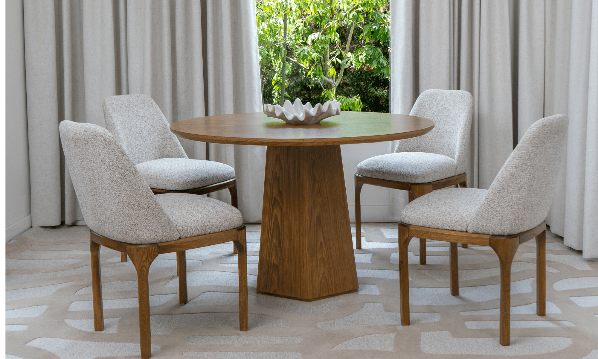 carrusel-juego-comedor-milano-sillas-lisboa-